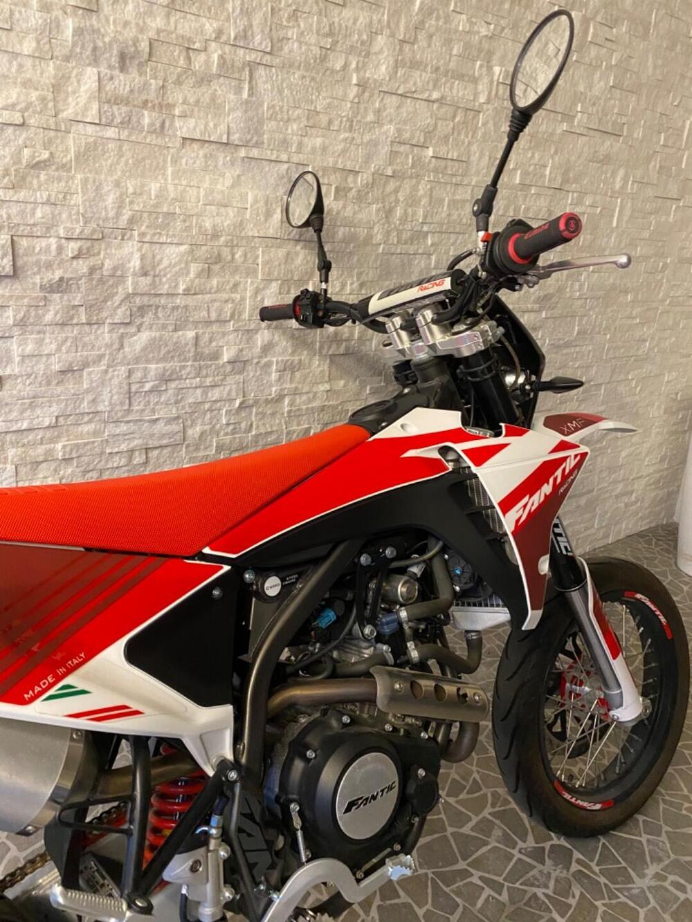 Fantic Motor XMF 125 Motard Performance 4T (2023 - 24) (2)