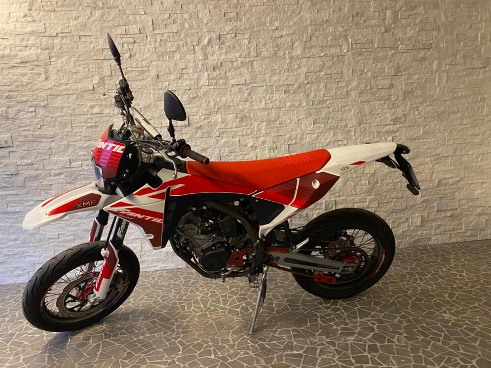 Fantic Motor XMF 125 Motard Performance 4T (2023 - 24) (5)