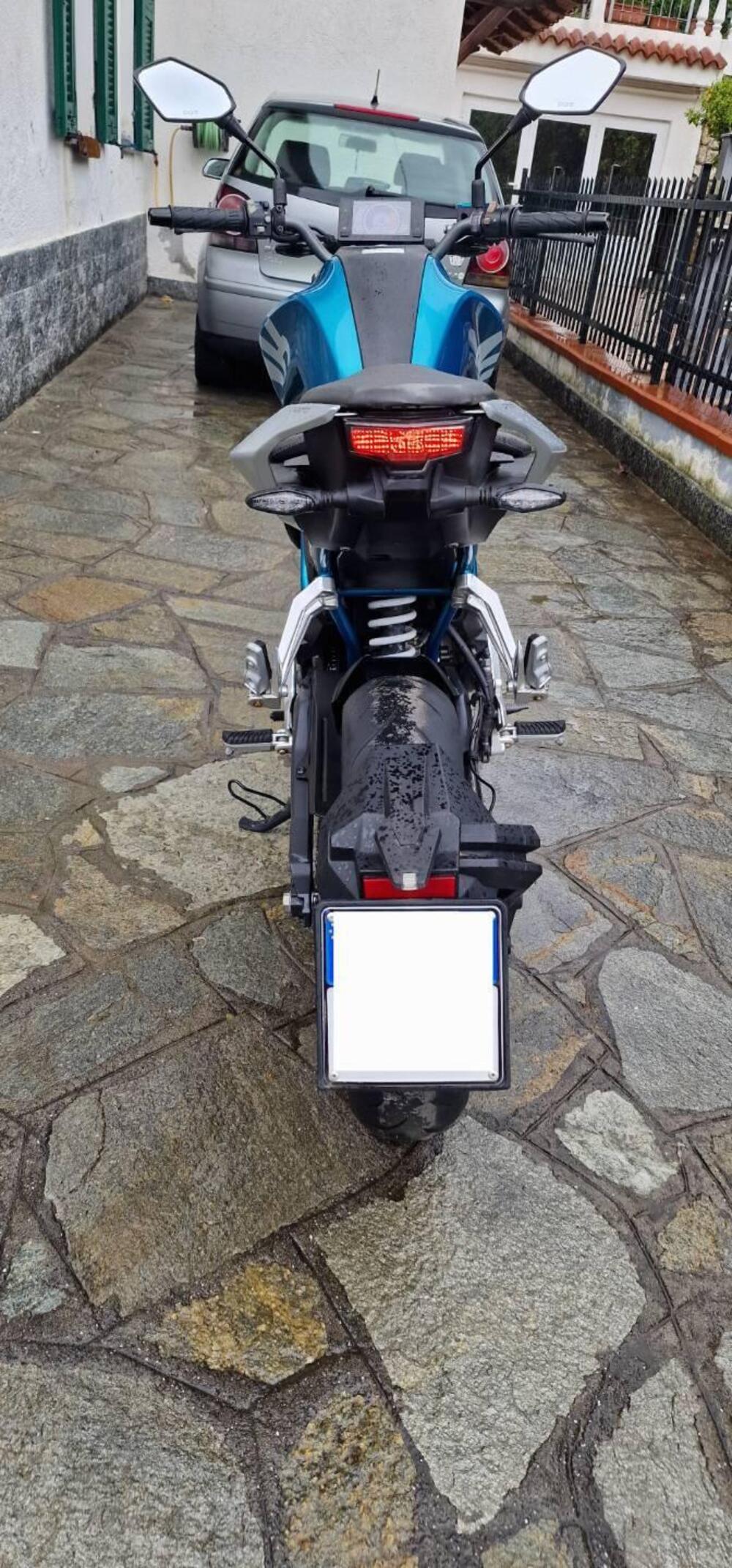 CFMOTO 300NK (2021 - 26) (3)