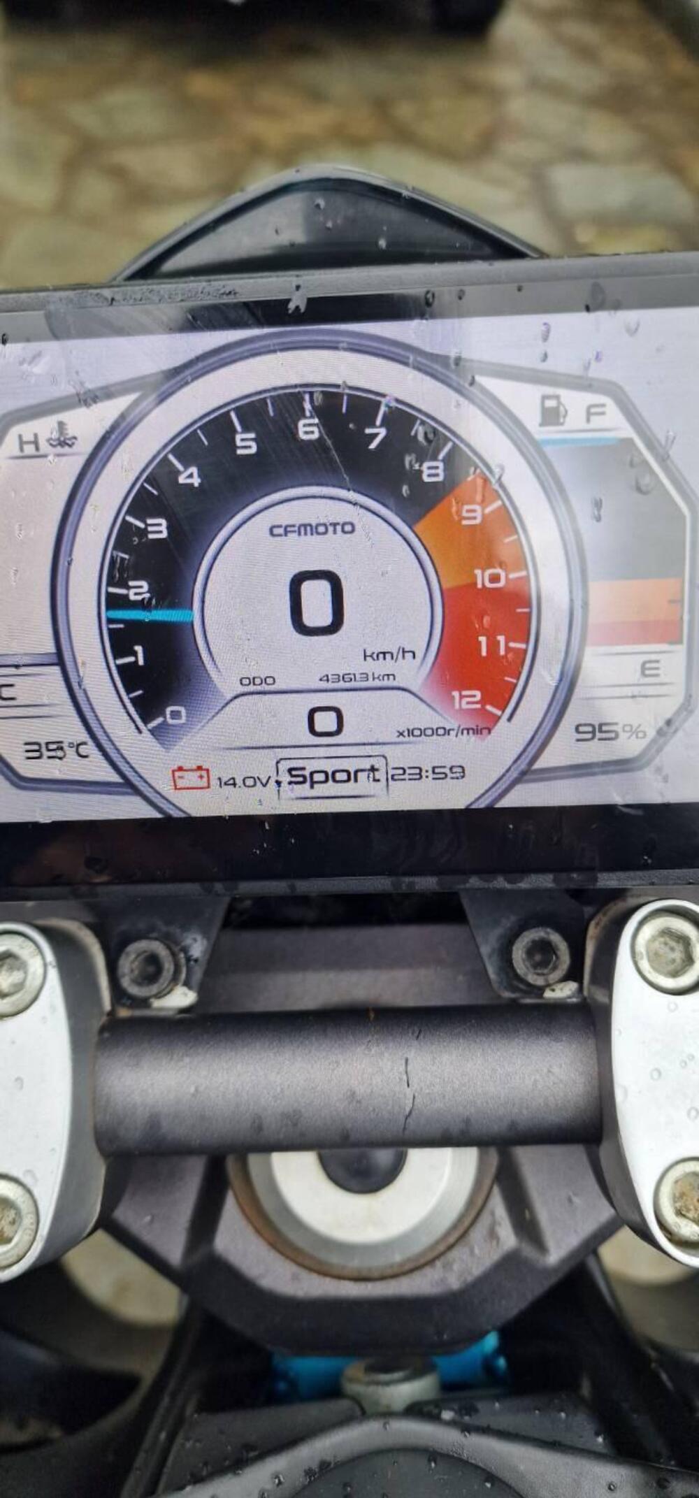 CFMOTO 300NK (2021 - 26) (4)