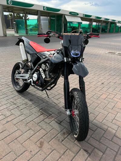 Fantic Motor Motard 125 Performance 4t (2020) usata