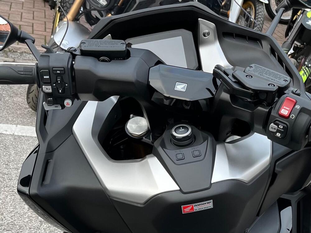 Honda Forza 750 DCT (2021 - 24) (2)