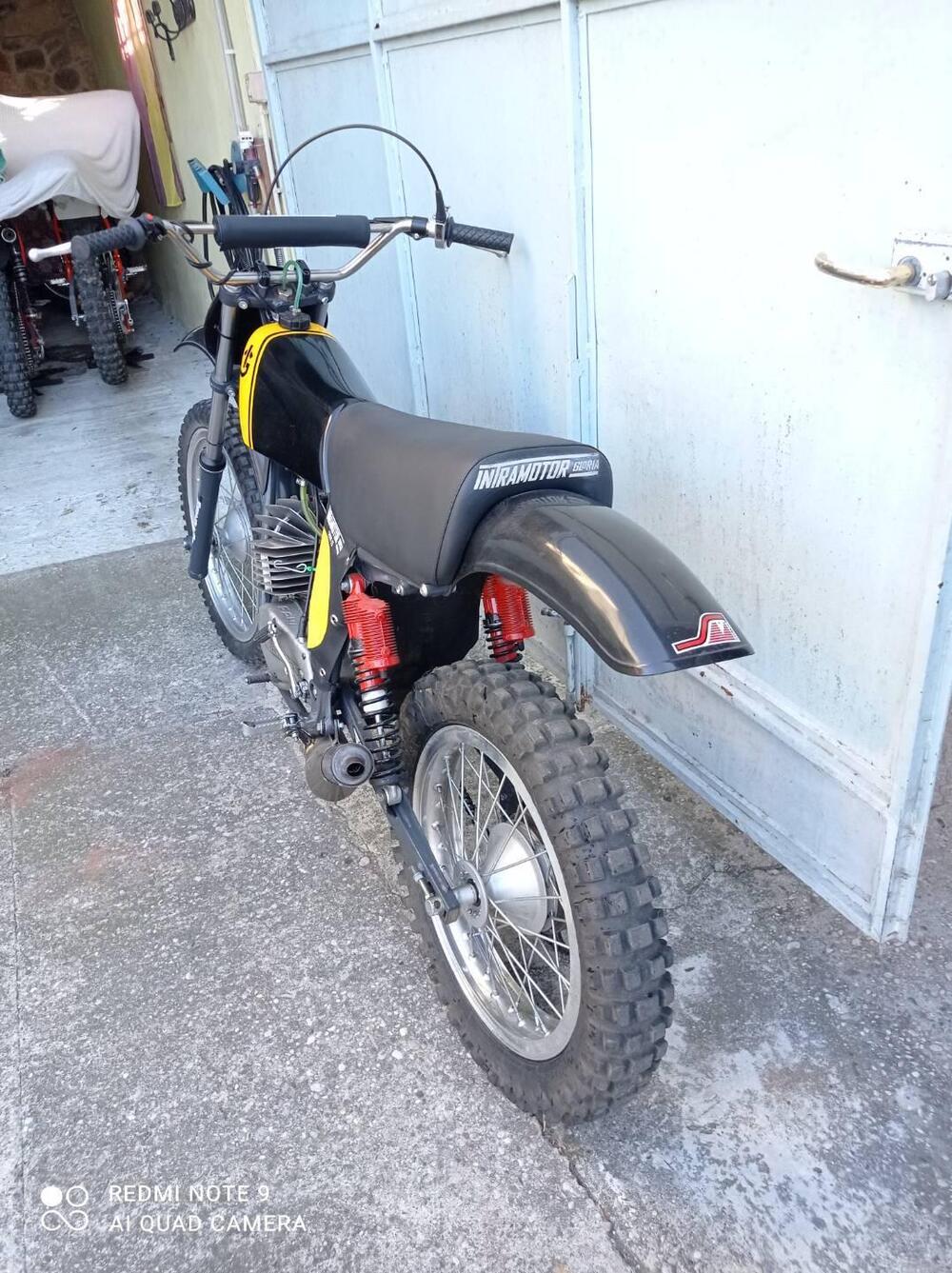 Intramotor Gloria Cross (3)