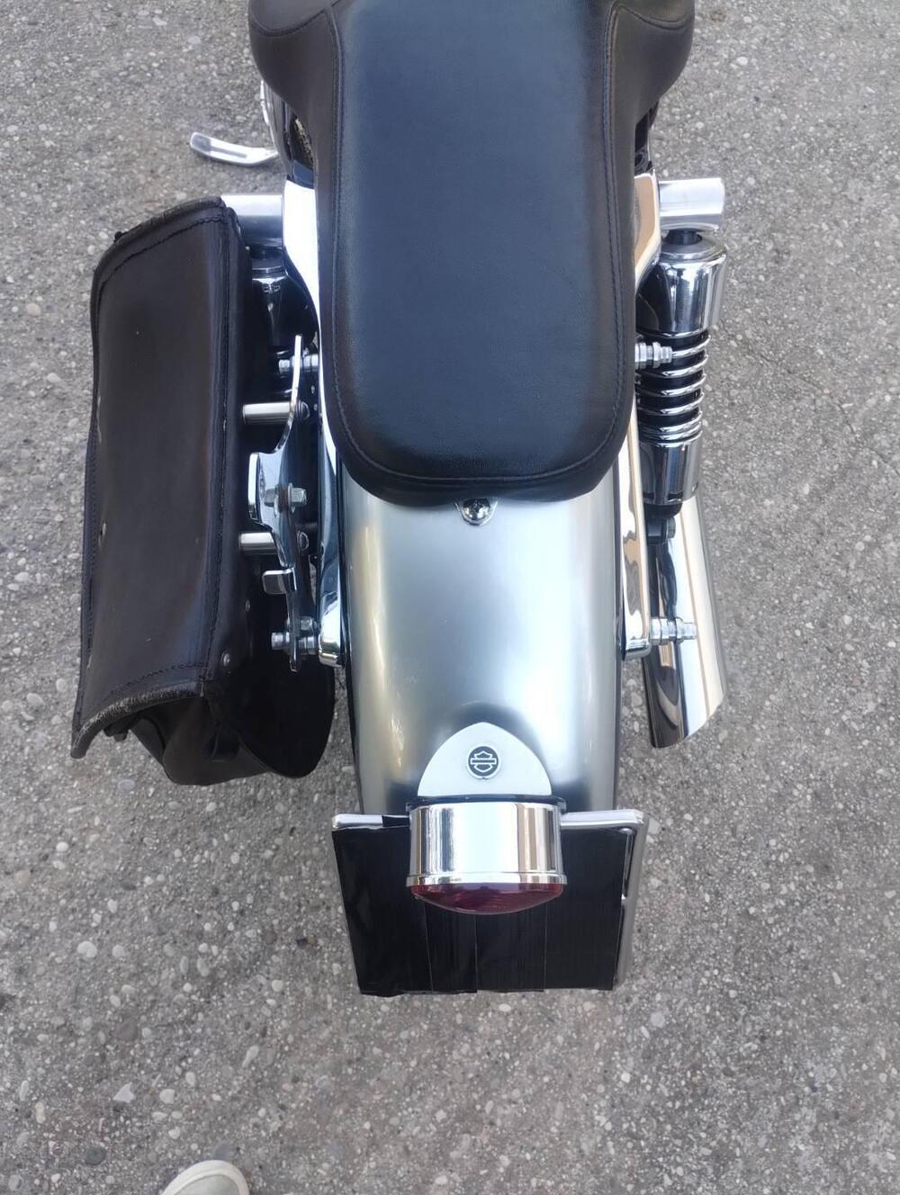 Harley-Davidson 883 Standard (2001 - 05) - XL 883