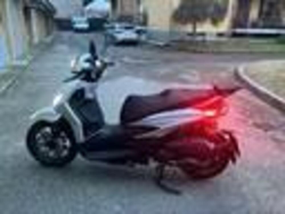 Piaggio Beverly 300 S ABS-ASR (2021 - 25) (3)