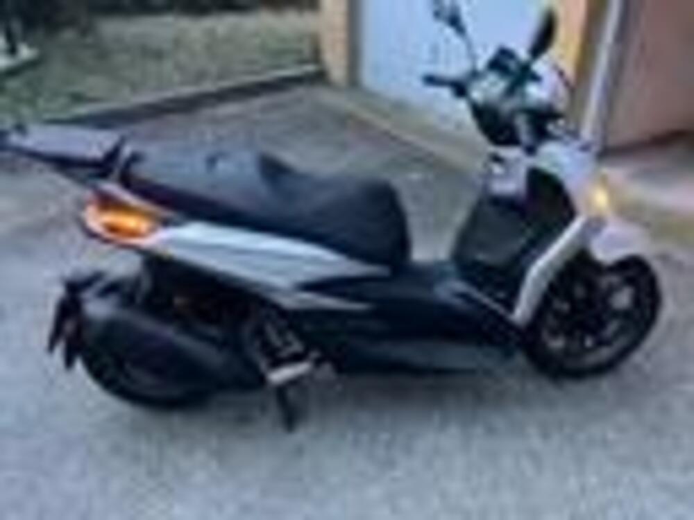 Piaggio Beverly 300 S ABS-ASR (2021 - 25) (4)