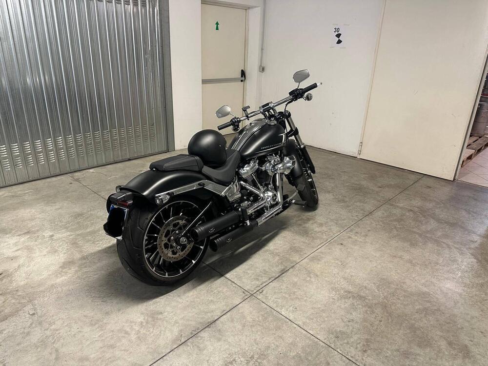 Harley-Davidson Breakout 117 (2023 - 24) (2)
