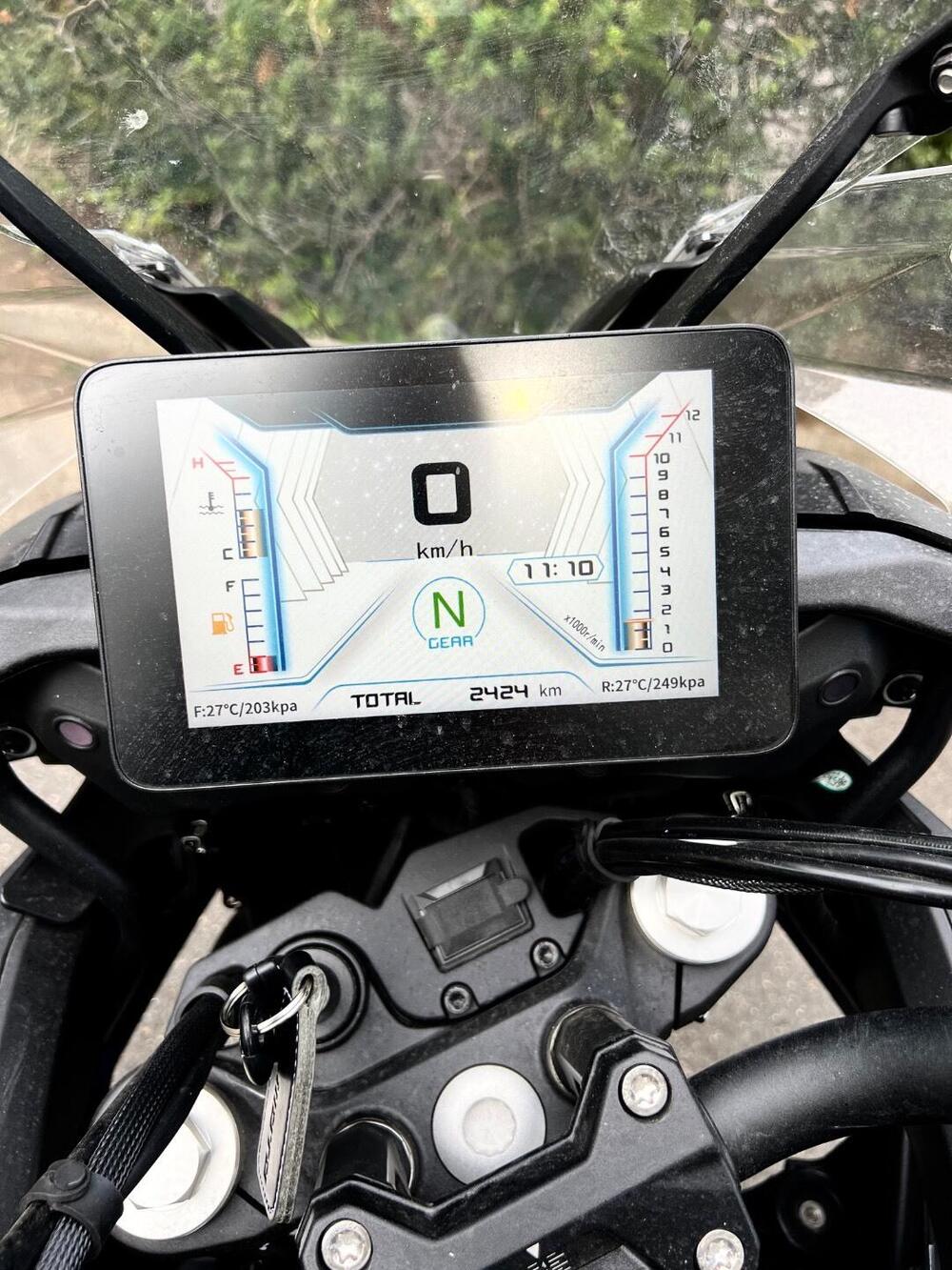 QJ Motor SRT 800 X (2023 - 24) (4)