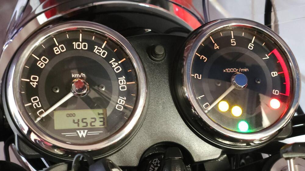 Kawasaki W 800 (2021 - 26) (5)