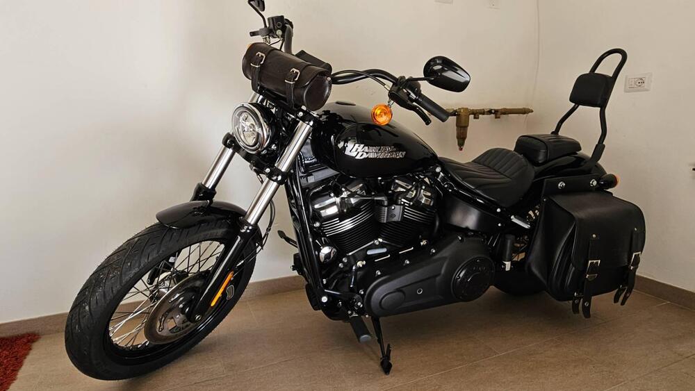 Harley-Davidson 107 Street Bob (2018 - 20) - FXBB (2)