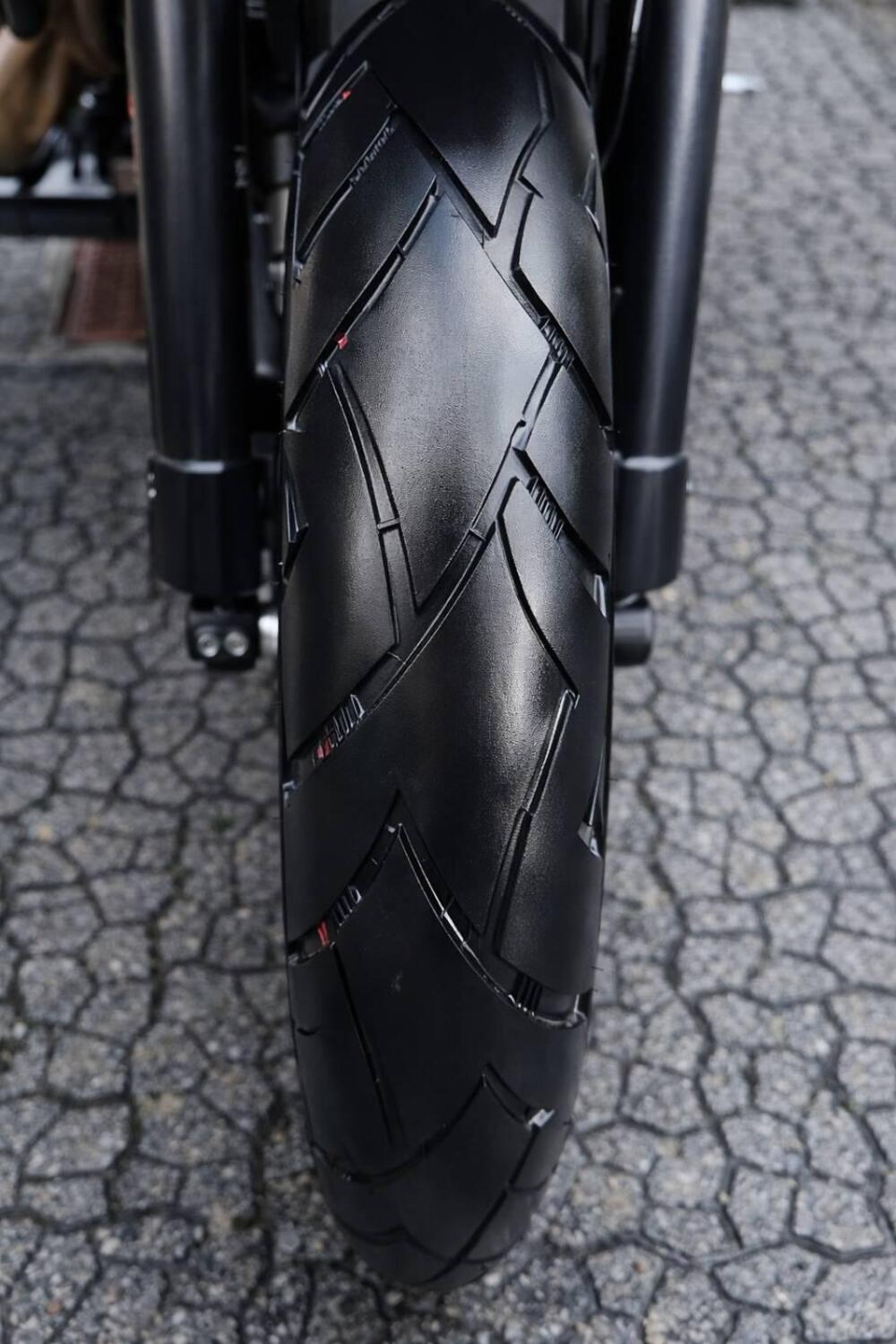 Triumph Tiger 800 XC ABS (2010 - 14) (4)