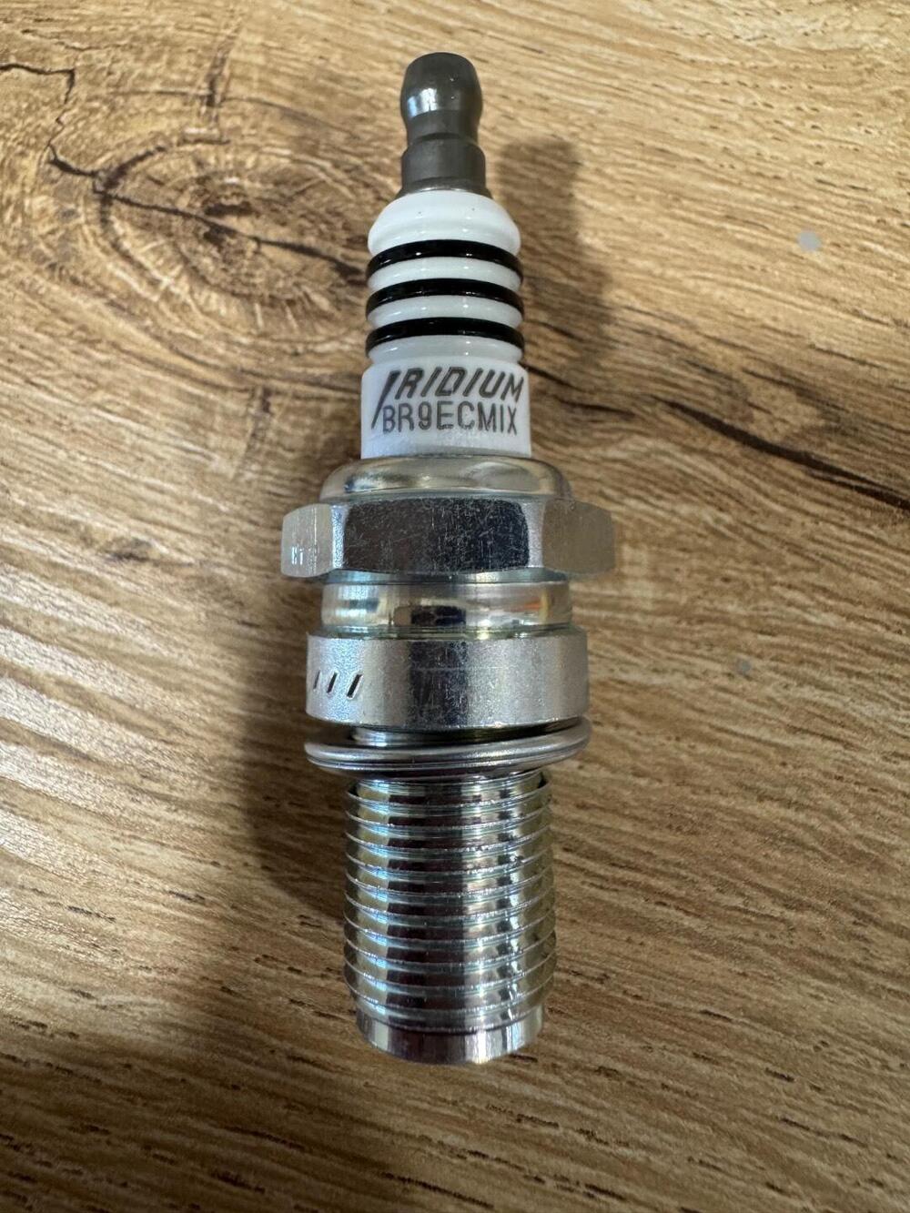 Candela candele NGK BR9ECMIX 2pz NUOVE (3)