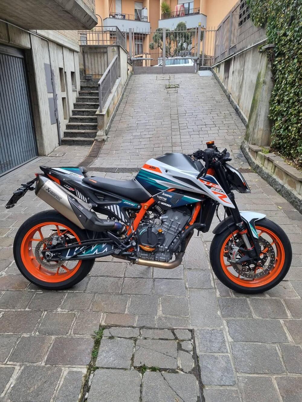 KTM 890 Duke R (2022 - 23) (4)