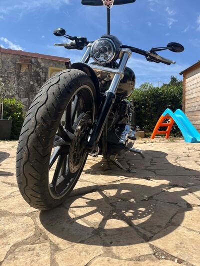 Harley-Davidson 1690 Breakout (2013 - 17) - FXSB usata