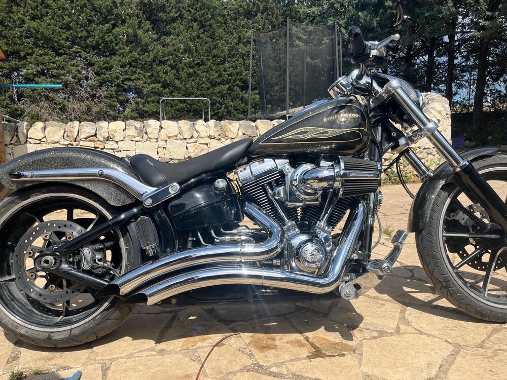 Harley-Davidson 1690 Breakout (2013 - 17) - FXSB (2)