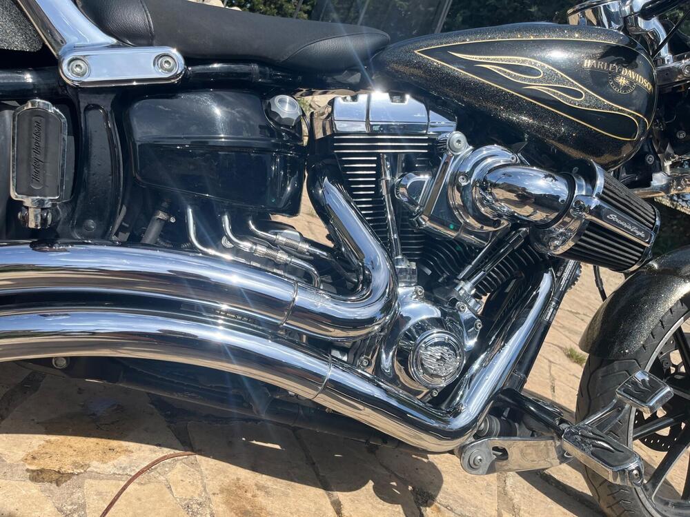 Harley-Davidson 1690 Breakout (2013 - 17) - FXSB (7)