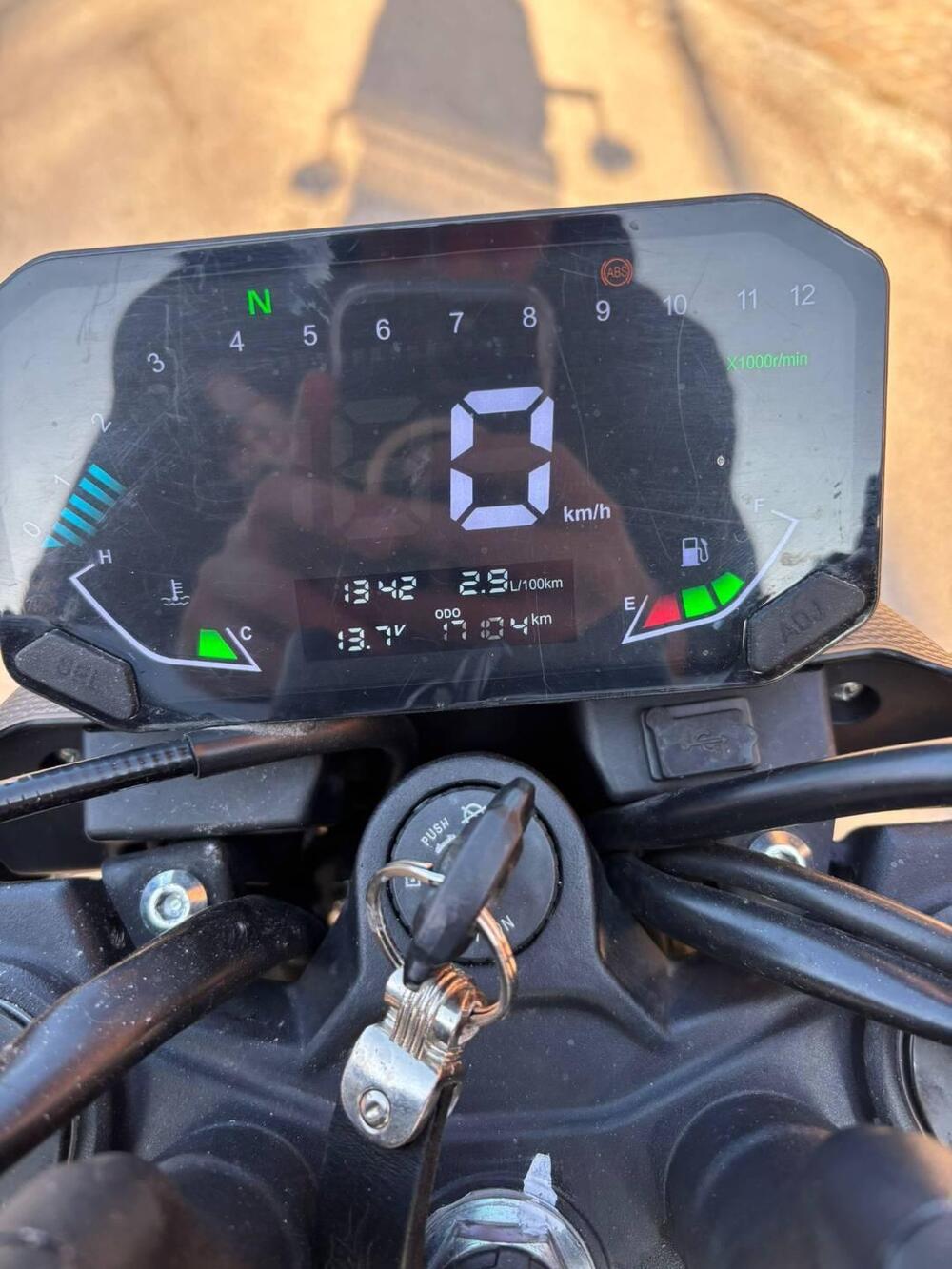 Voge Brivido 125R (2023 - 26) (2)