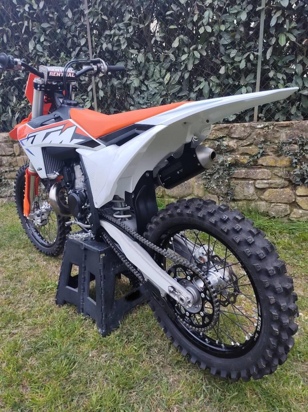 KTM 250 SX (2023) (2)