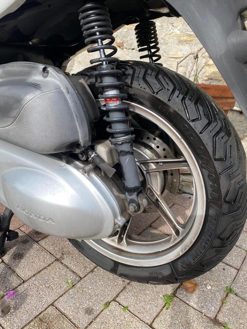 Honda SH 300 i (2011 - 14) (5)