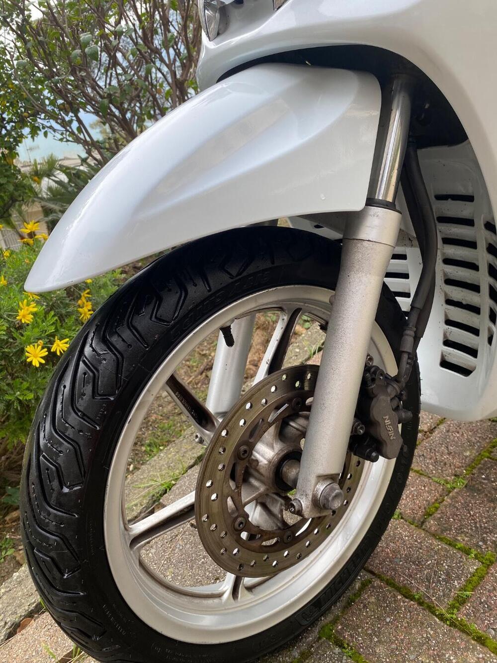 Honda SH 300 i (2011 - 14) (6)