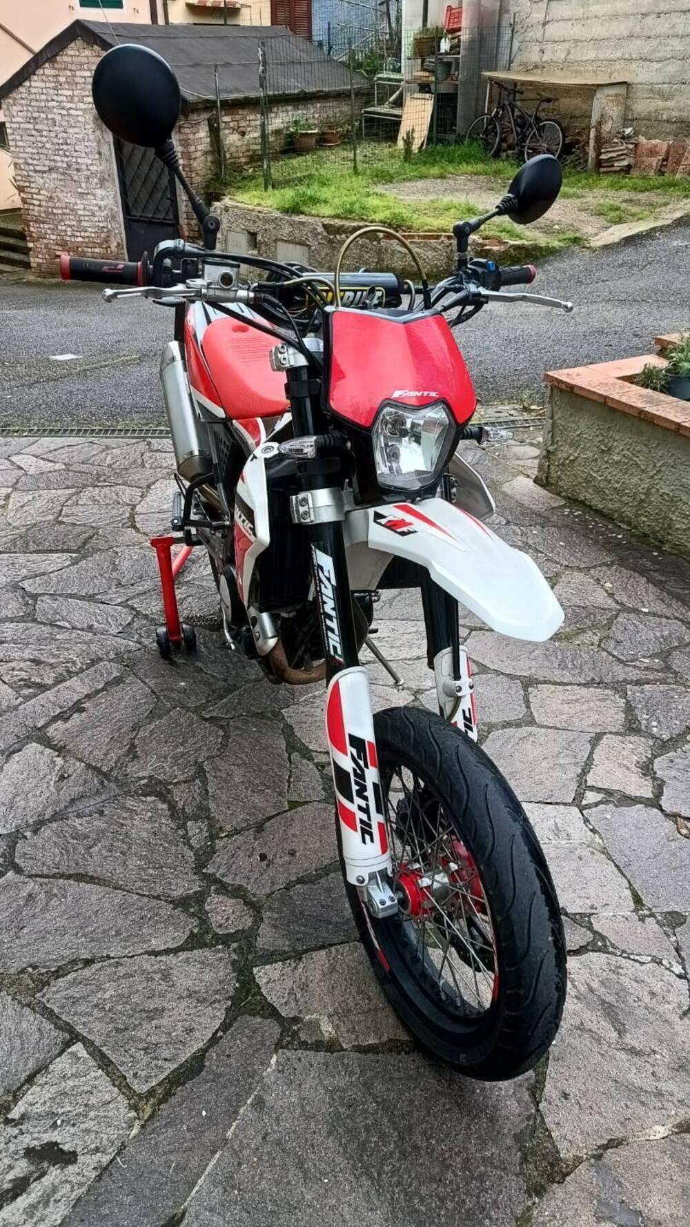 Fantic Motor XMF 125 Motard Performance 4t (2021 - 22) (2)