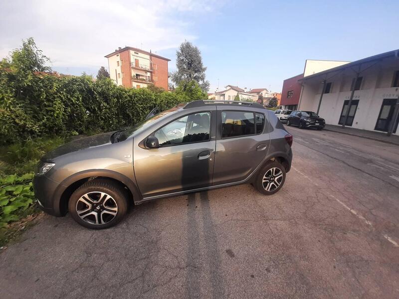 Dacia Sandero usata a Pistoia (2)