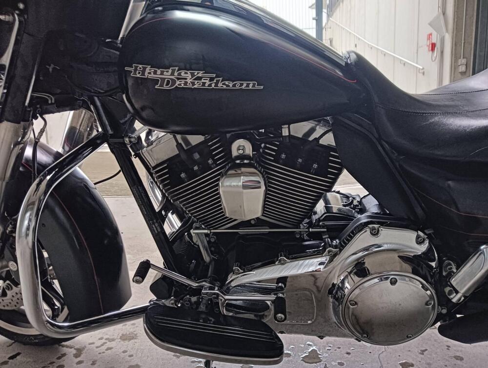 Harley-Davidson 1690 Street Glide Special (2014 - 16) - FLHX (10)