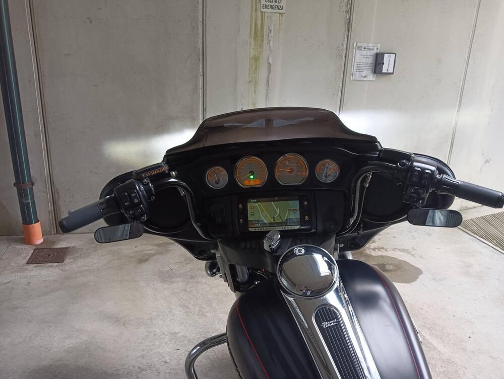 Harley-Davidson 1690 Street Glide Special (2014 - 16) - FLHX (12)