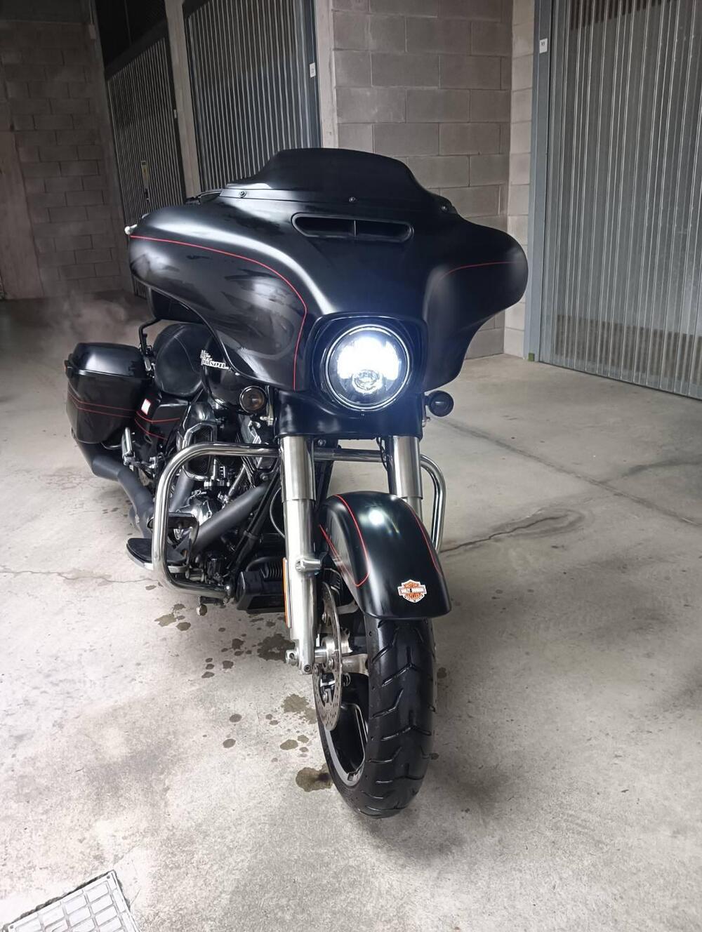 Harley-Davidson 1690 Street Glide Special (2014 - 16) - FLHX (14)