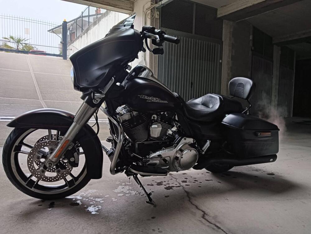 Harley-Davidson 1690 Street Glide Special (2014 - 16) - FLHX (15)