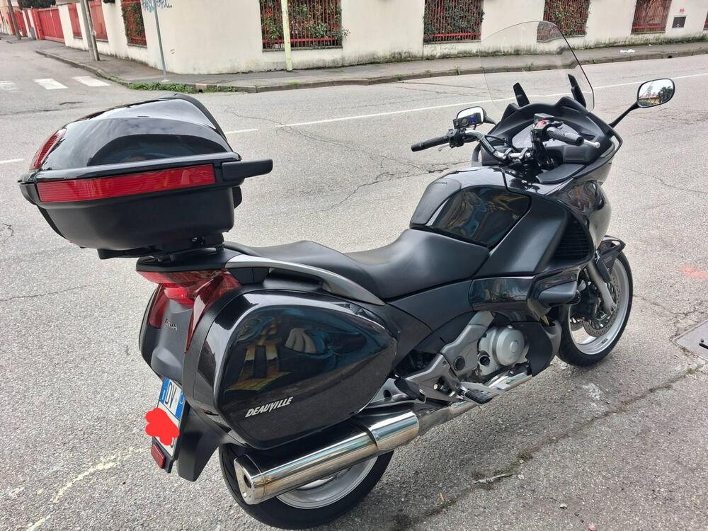 Honda Deauville 700 ABS (3)