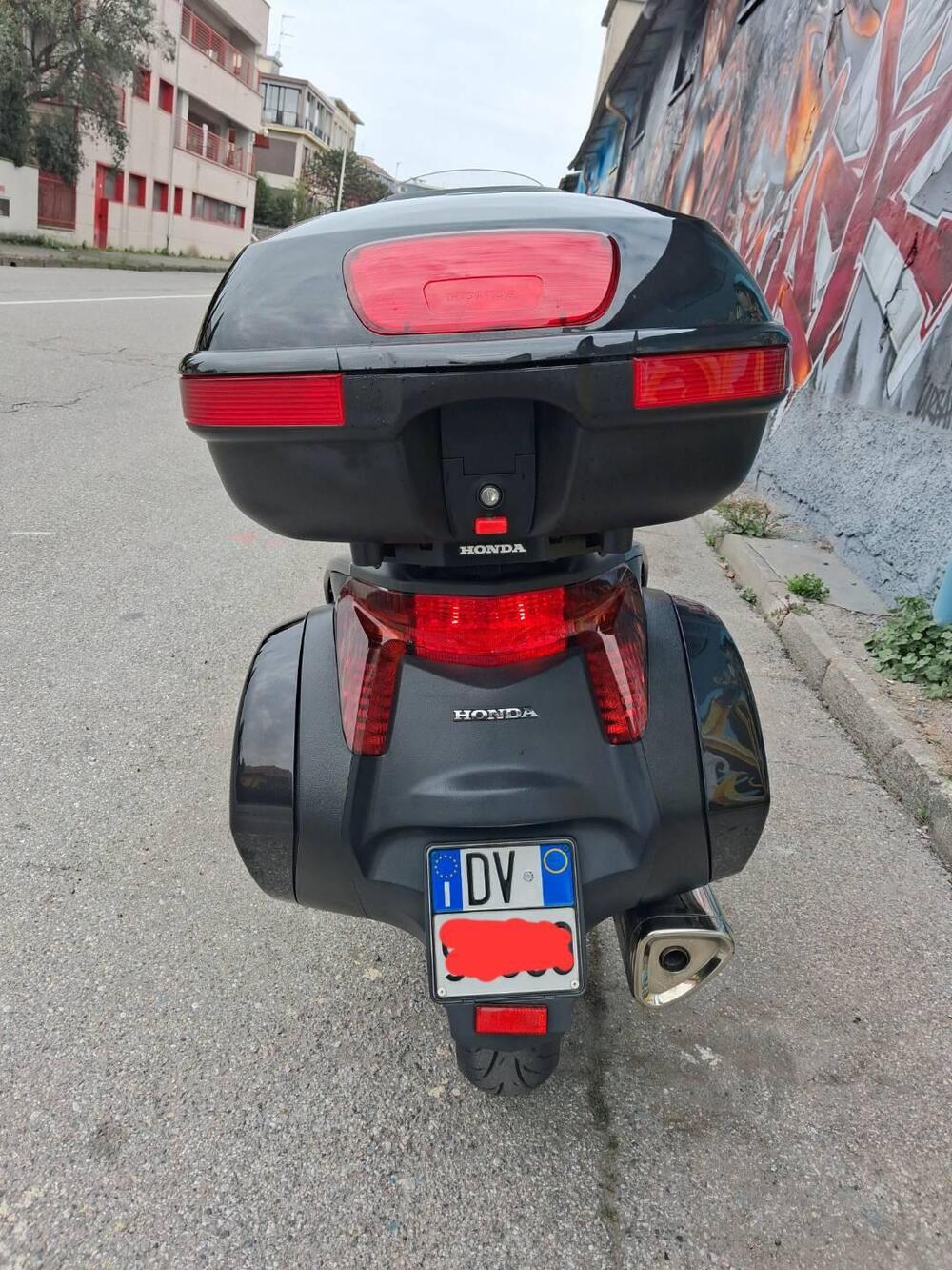 Honda Deauville 700 ABS (4)