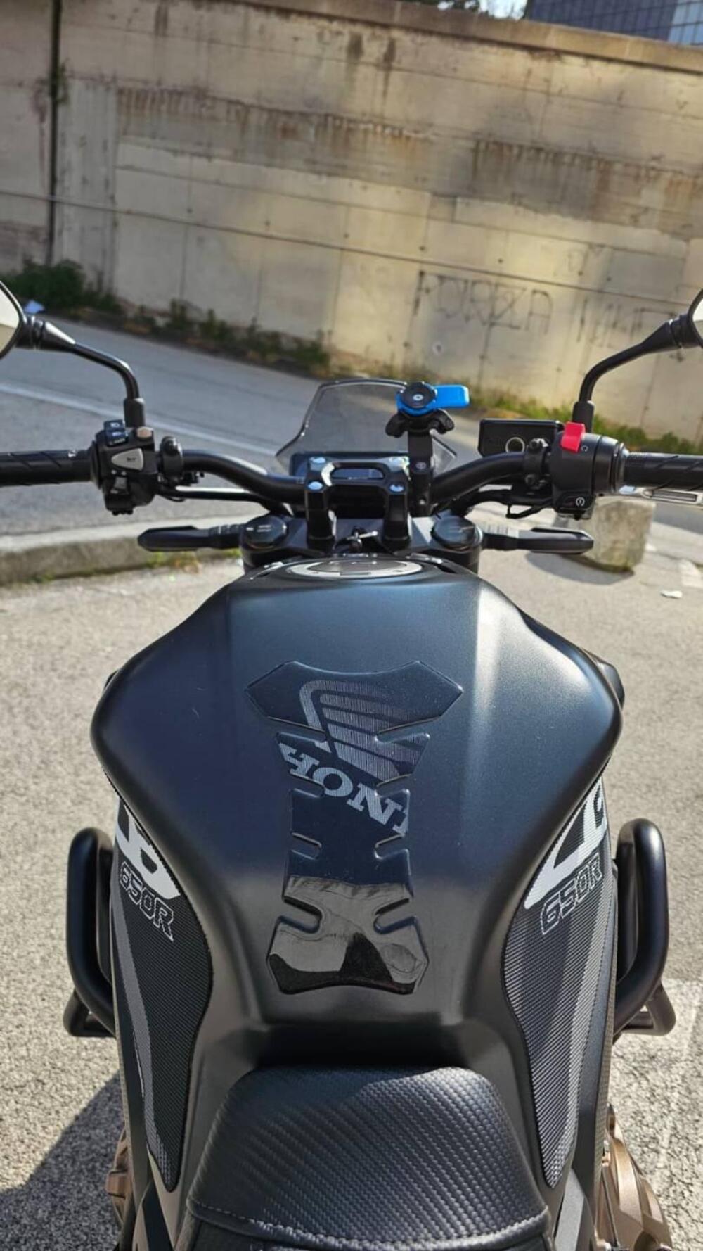 Honda CB 650 R (2021 - 23) (4)