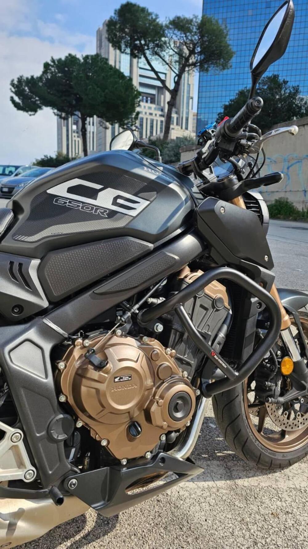 Honda CB 650 R (2021 - 23) (5)