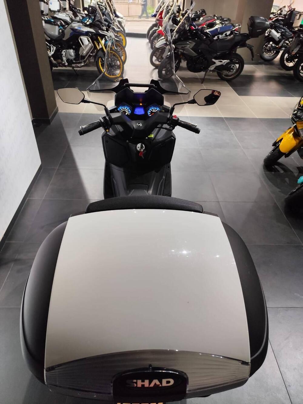 Sym Joymax 300 Z+ (2021 - 24) (7)