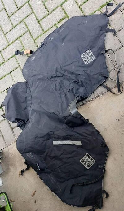 Termoscud coprigambe Tucano Urbano R083 (N)