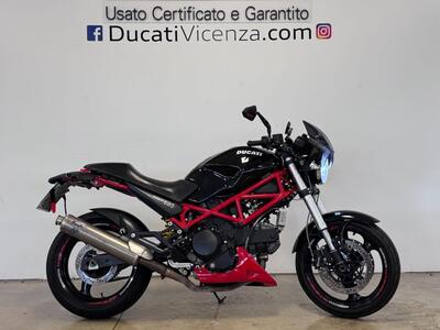 Ducati Monster 695 (2006 - 08) usata
