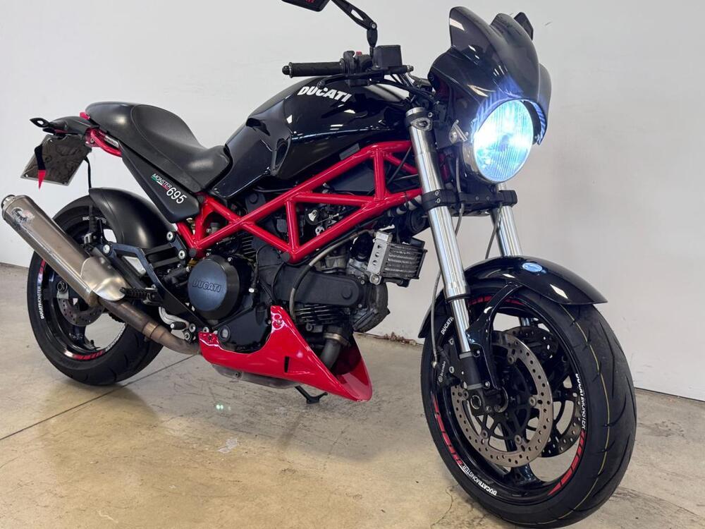 Ducati Monster 695 (2006 - 08) (2)