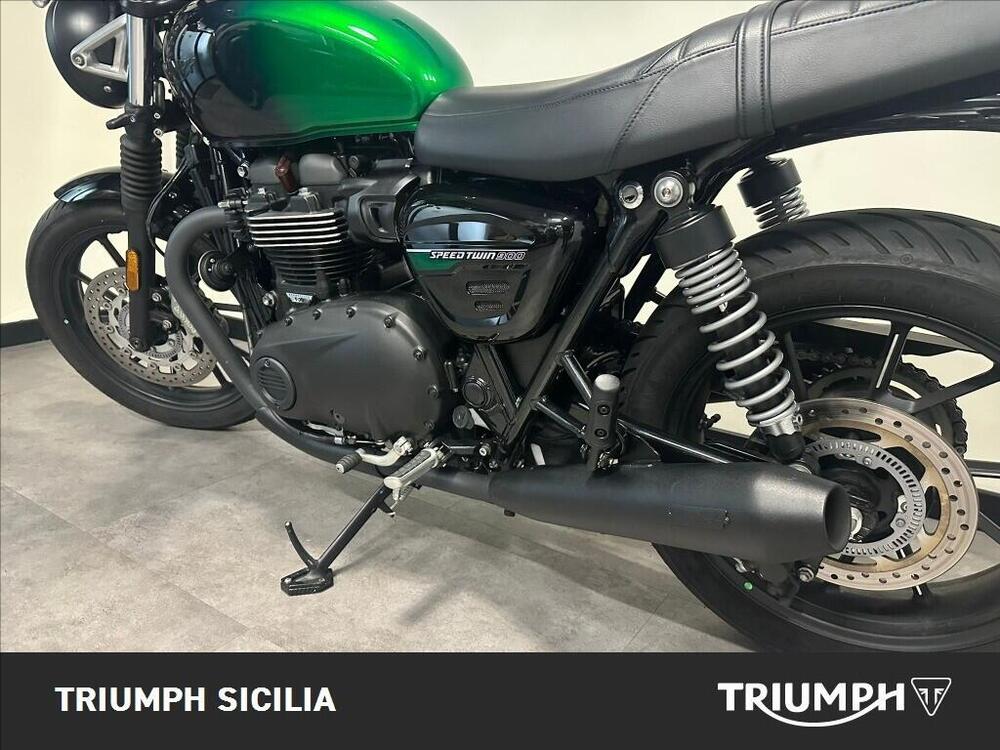 Triumph Speed Twin 900 Stealth Edition (2024) (9)