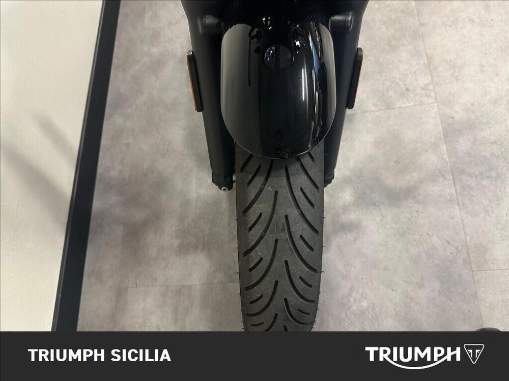 Triumph Speed Twin 900 Stealth Edition (2024) (16)