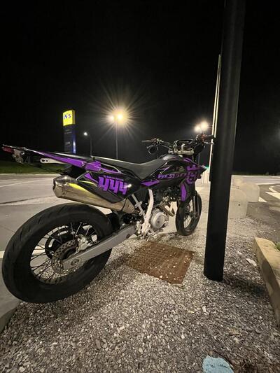 Husqvarna SM 125 (2010 - 12) usata