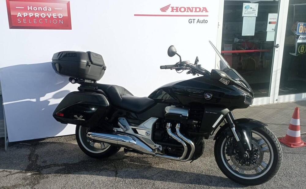 Honda CTX 1300 ABS (2014 - 16) (2)