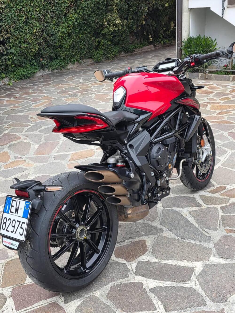 MV Agusta Dragster 800 Rosso (2021 - 23) (6)