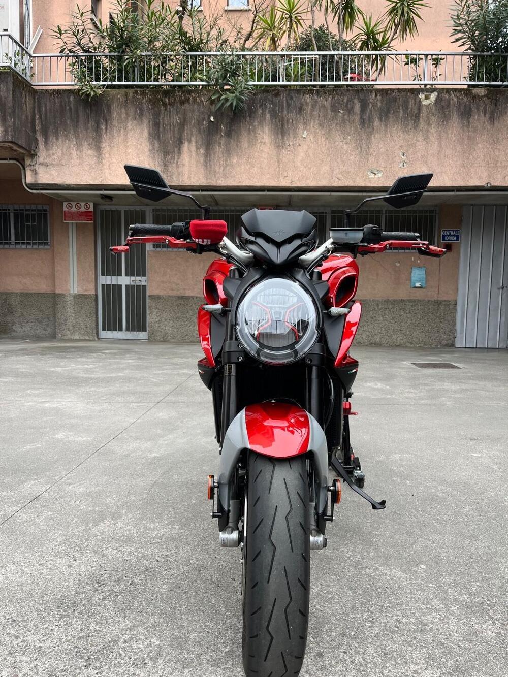 MV Agusta Brutale 800 RR (2021 - 25) (5)