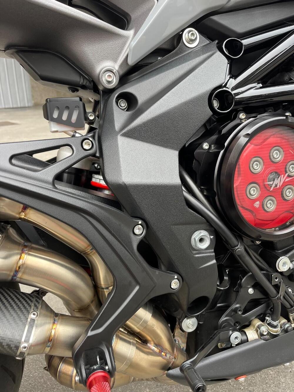 MV Agusta Brutale 800 RR (2021 - 25) (8)