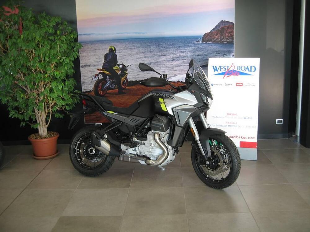 Moto Guzzi Stelvio (2024 - 26) (2)