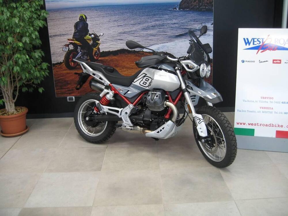 Moto Guzzi V85 TT (2024 - 26) (2)