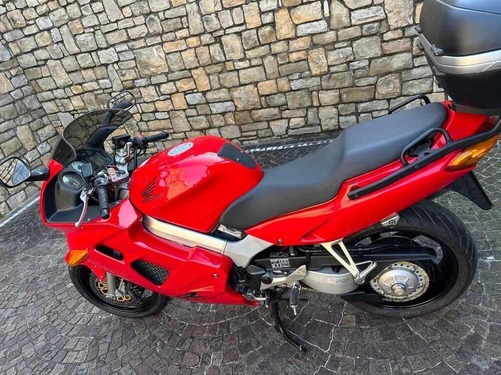 Honda VFR 800 (4)