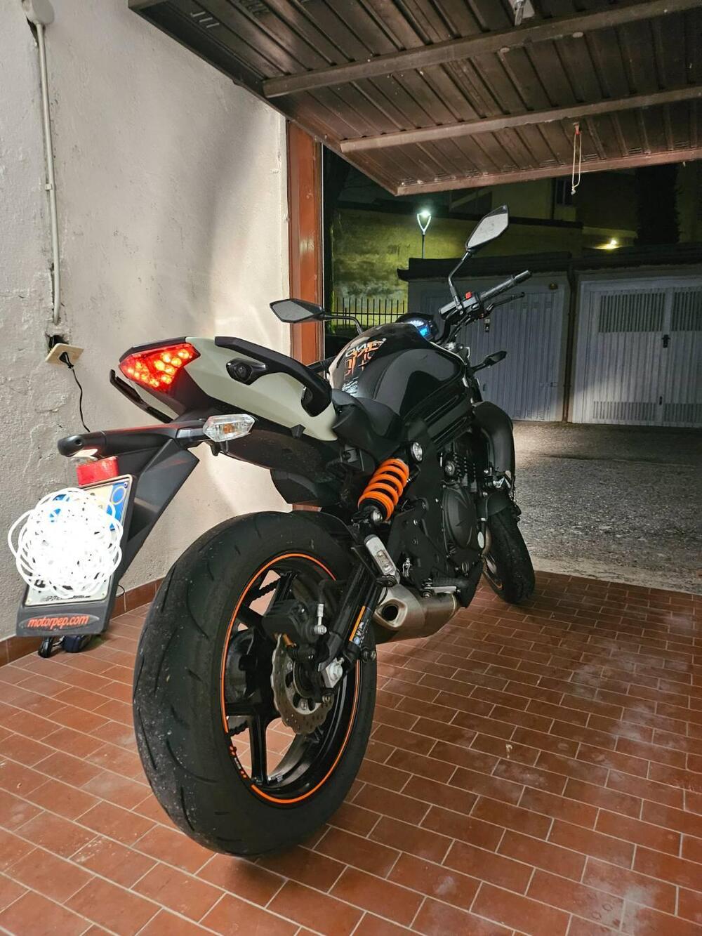 Kawasaki ER-6N ABS (2012 - 16) (2)