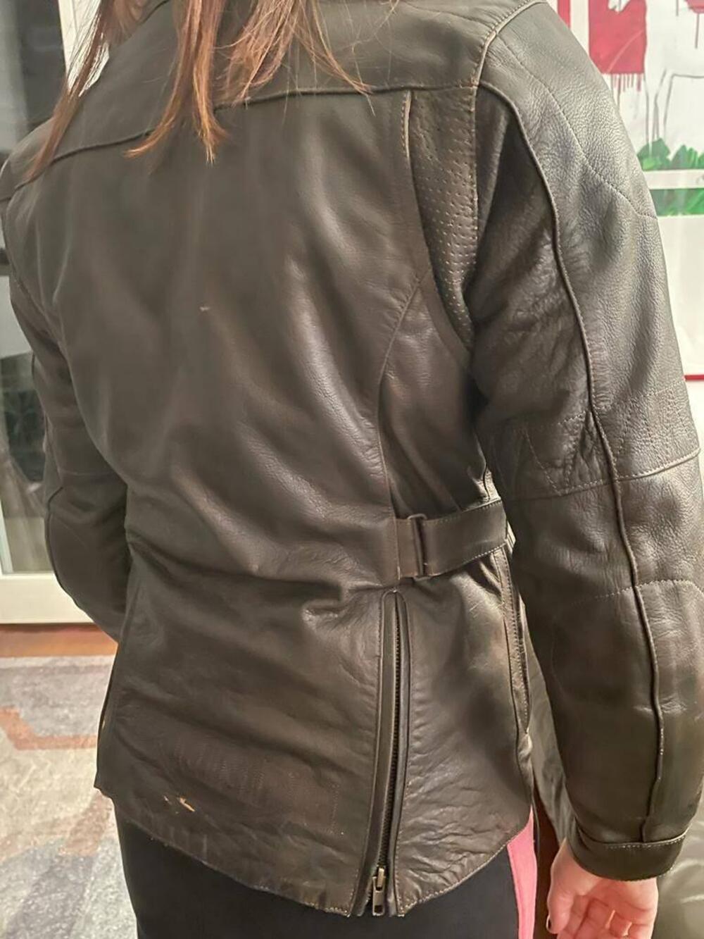 Giubbino in pelle donna originale Triumph – XS (3)